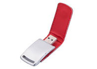 Montrez le cuir USB de couleur rouge de la marque 16G 2,0 de la vie avec le logo de relief pour des données de copie sur l'ordinateur