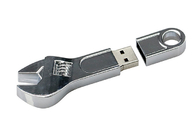 La forme argentée de clé d'entraînement d'instantané d'USB en métal 64G 2,0 avec gravent le logo