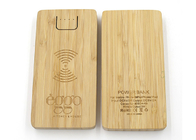 Capacité sans fil en bois en bambou du double U 8000mAh de polymère de banque de puissance la grande jeûnent chargeur